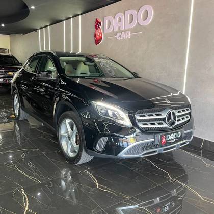 MERCEDES-BENZ GLA 200 1.6 CGI FLEX ADVANCE 7G-DCT MERCEDES-BENZ GLA 200 1.6 CGI FLEX ADVANCE 7G-DCT